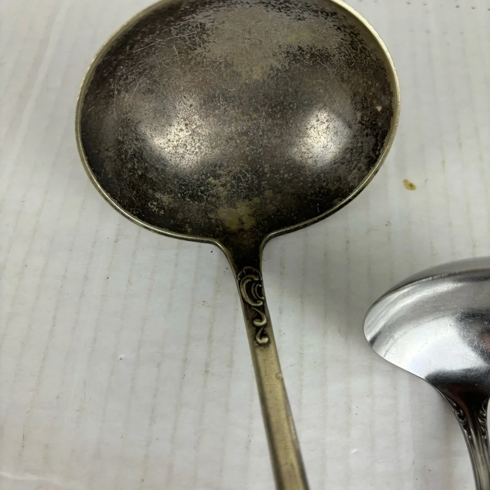 Set of 3 Vintage ladles & serving spoon